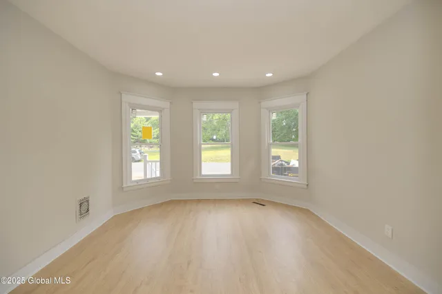 $375,000 | 39 Fehr Avenue, Schenectady, NY 12304