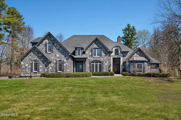$1,600,000 | 5 Old English Road, New Scotland, NY 12159