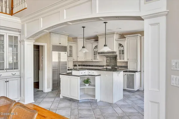 $1,600,000 | 5 Old English Road, New Scotland, NY 12159