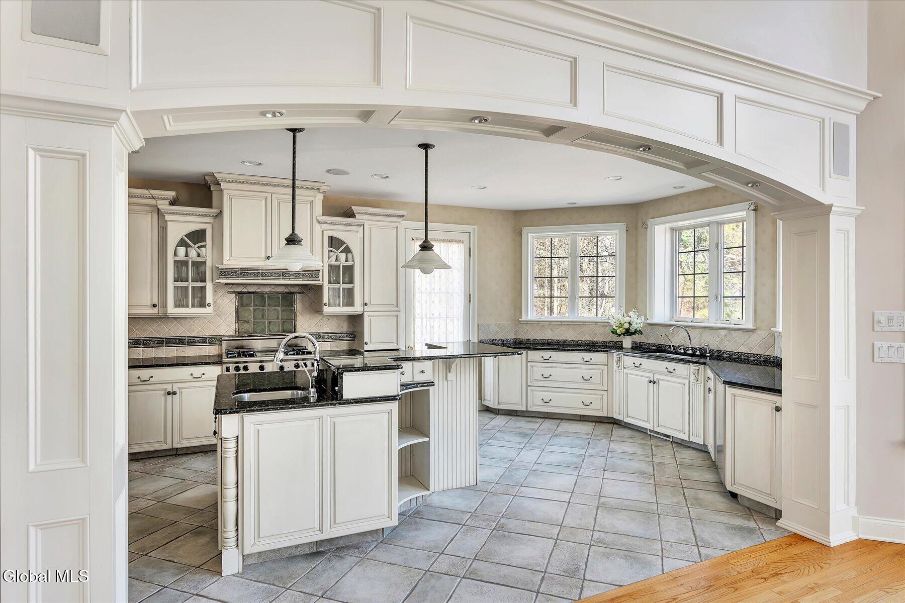 5 Old English Road New Scotland, NY 12159 - Photo 27 of 61 Kitchen