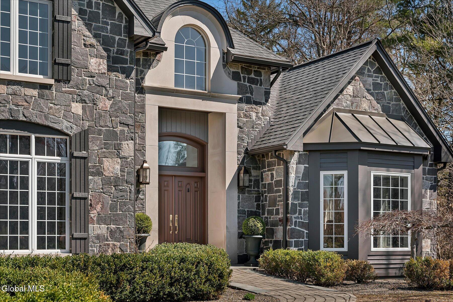 5 Old English Road New Scotland, NY 12159 - Photo 3 of 61 Exterior