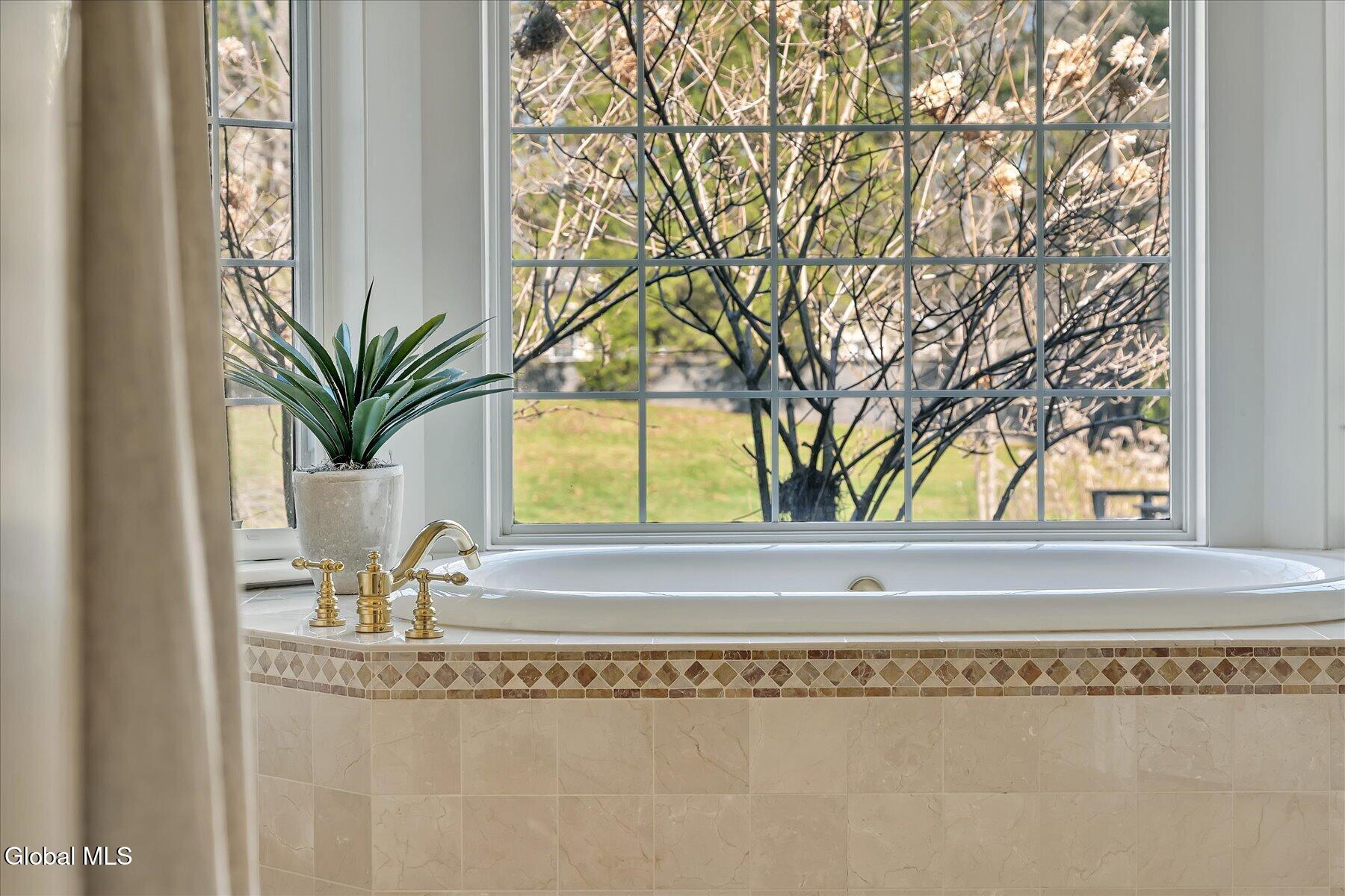 5 Old English Road New Scotland, NY 12159 - Photo 35 of 61 Primary Bathroom