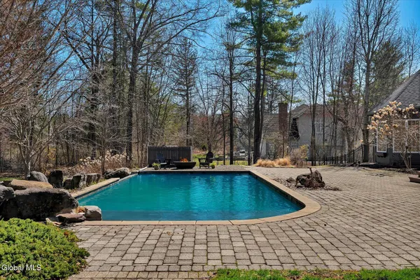$1,600,000 | 5 Old English Road, New Scotland, NY 12159