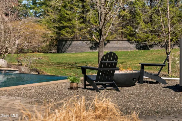 $1,600,000 | 5 Old English Road, New Scotland, NY 12159