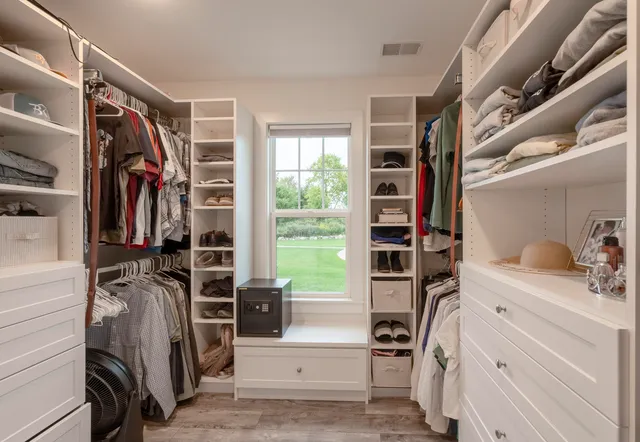 $1,390,000 | 7851 108th Street, Middleville, MI 49333