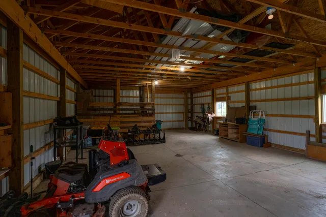 $1,390,000 | 7851 108th Street, Middleville, MI 49333