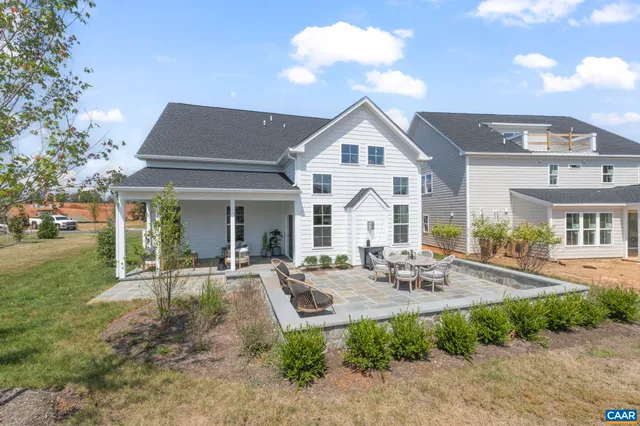 a view of a house with a outdoor space