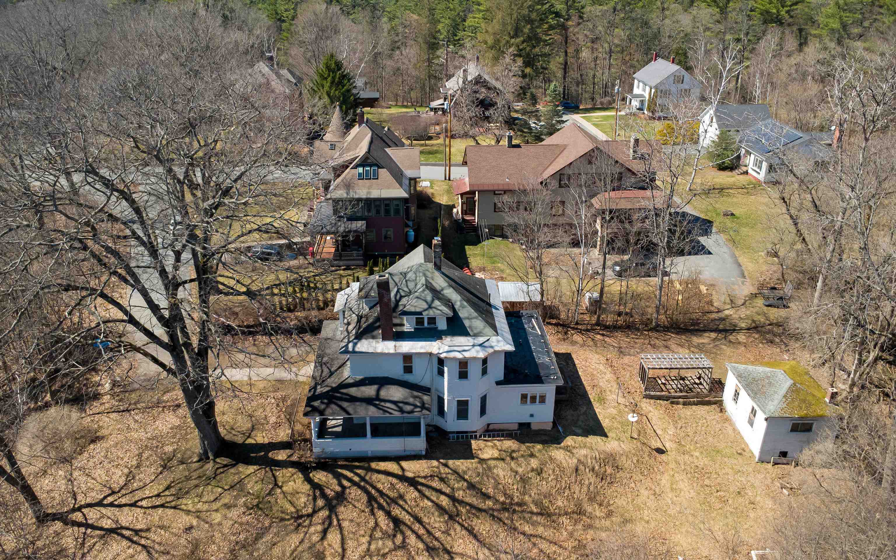 37 Edge Hill Road St. Johnsbury, VT 05819 - Photo 2 of 55