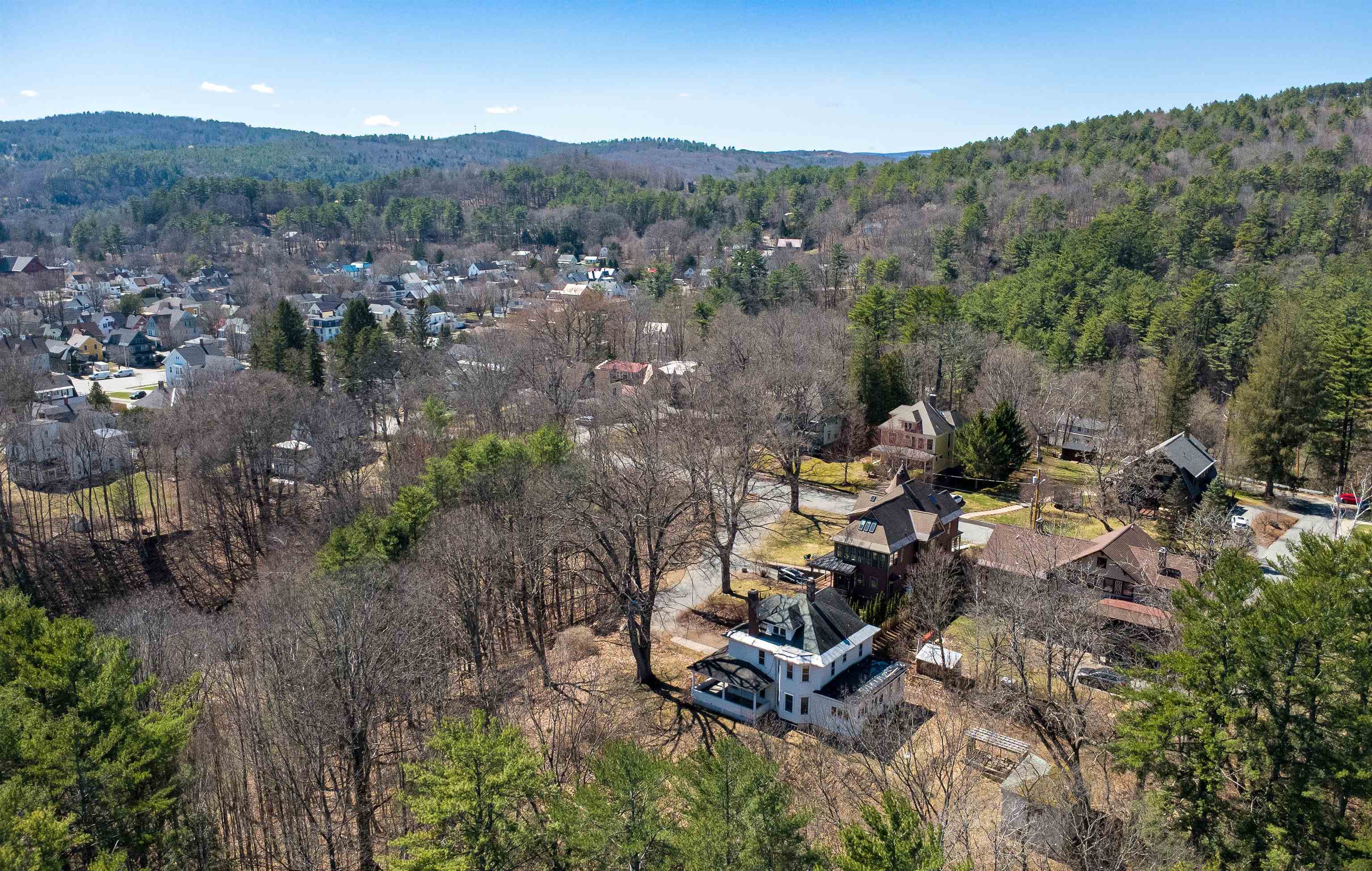 37 Edge Hill Road St. Johnsbury, VT 05819 - Photo 4 of 55