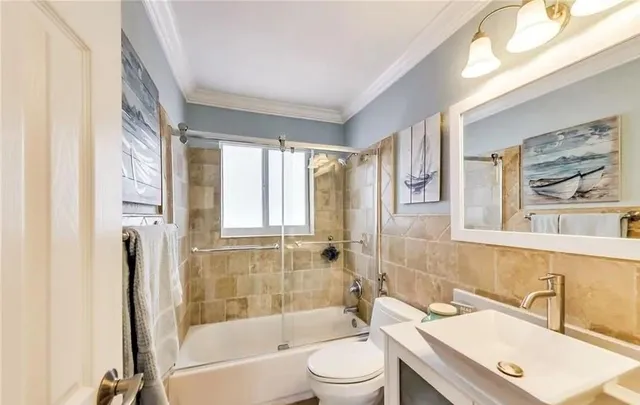 $1,129,000 | 361 Southeast 9th Court, Pompano Beach, FL 33060