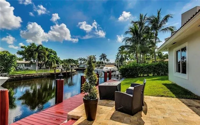 $1,129,000 | 361 Southeast 9th Court, Pompano Beach, FL 33060