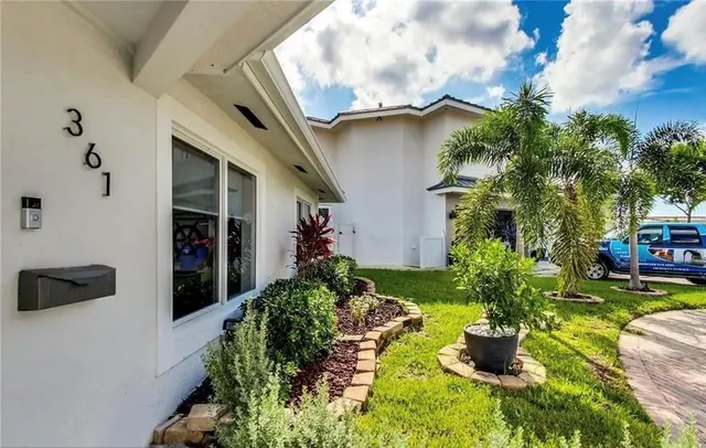 $1,129,000 | 361 Southeast 9th Court, Pompano Beach, FL 33060