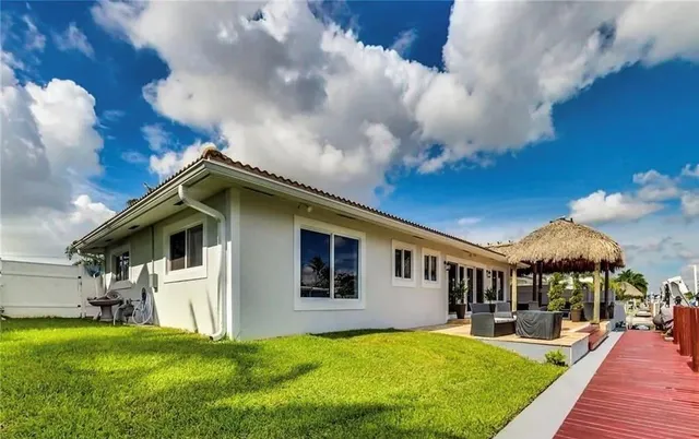 $1,129,000 | 361 Southeast 9th Court, Pompano Beach, FL 33060