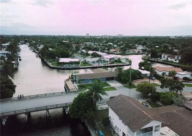 $1,129,000 | 361 Southeast 9th Court, Pompano Beach, FL 33060