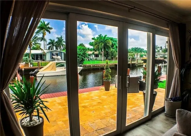 $1,129,000 | 361 Southeast 9th Court, Pompano Beach, FL 33060