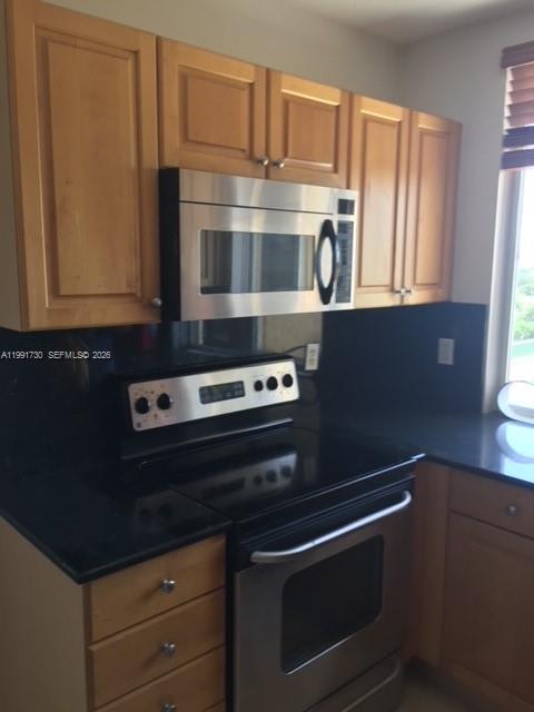 2501 Southwest 37th Avenue, Unit PH1 Miami, FL 33133 - Photo 11 of 18