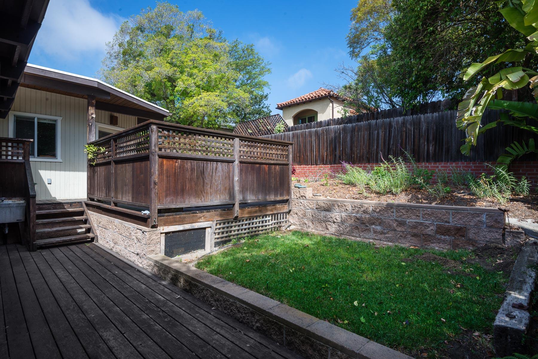 967 Cheltenham Road Santa Barbara, CA 93105 - Photo 15 of 17 015 Rear Yard