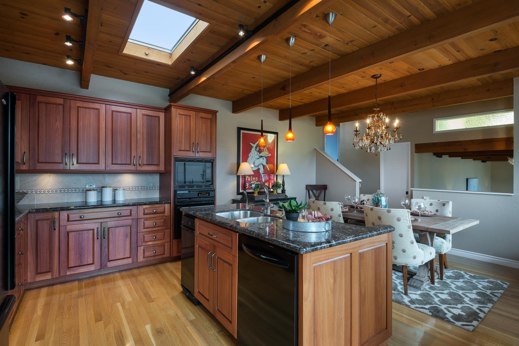 967 Cheltenham Road Santa Barbara, CA 93105 - Photo 6 of 17 006