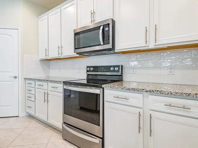 $3,900 | 8196 Hanoverian Drive, Lake Worth, FL 33467