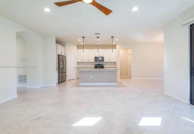 $3,900 | 8196 Hanoverian Drive, Lake Worth, FL 33467