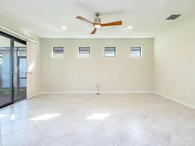 $3,900 | 8196 Hanoverian Drive, Lake Worth, FL 33467