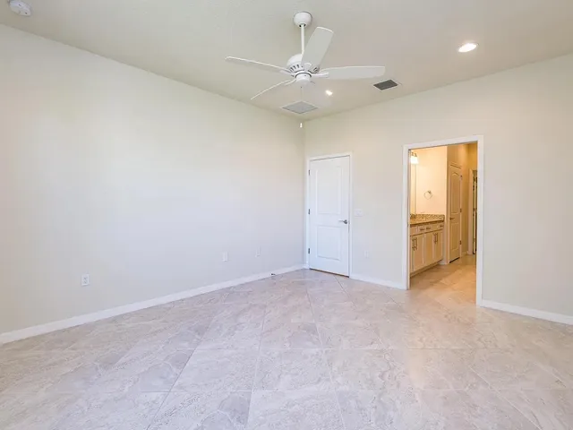 $3,900 | 8196 Hanoverian Drive, Lake Worth, FL 33467