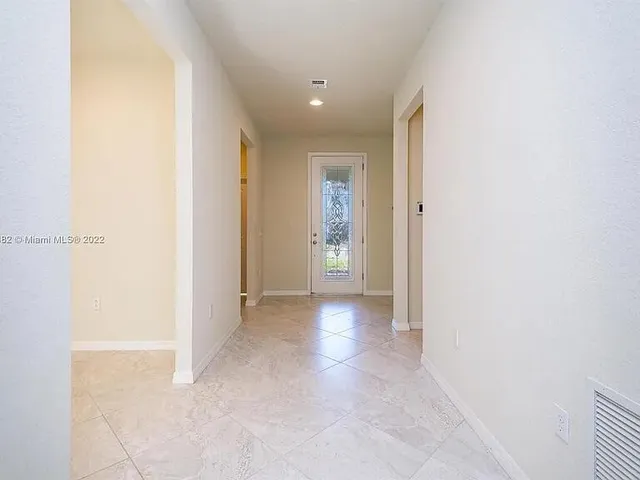 $3,900 | 8196 Hanoverian Drive, Lake Worth, FL 33467