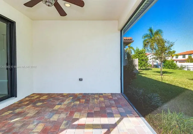 $3,900 | 8196 Hanoverian Drive, Lake Worth, FL 33467