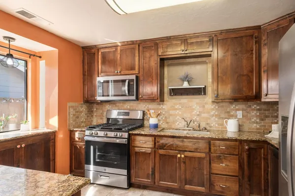 $434,900 | 2791 West Kofoid Avenue, Caruthers, CA 93609