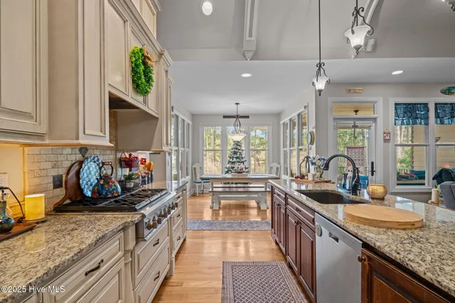 $1,075,000 | 13 Banning Drive, Whispering Pines, NC 28327