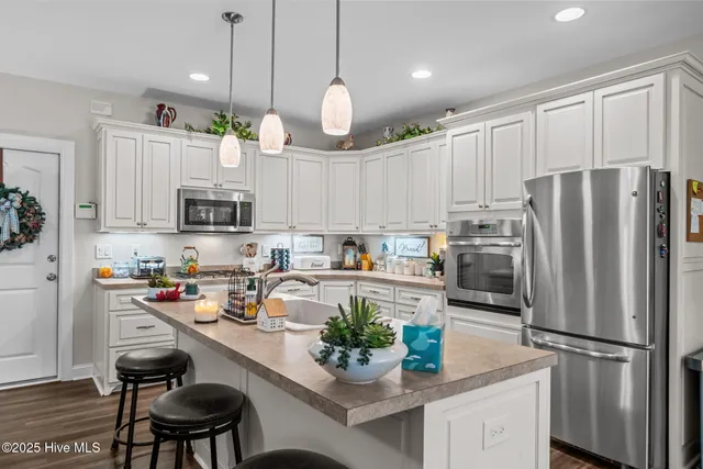 $1,075,000 | 13 Banning Drive, Whispering Pines, NC 28327