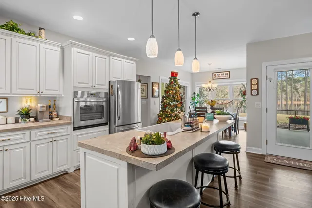 $1,075,000 | 13 Banning Drive, Whispering Pines, NC 28327