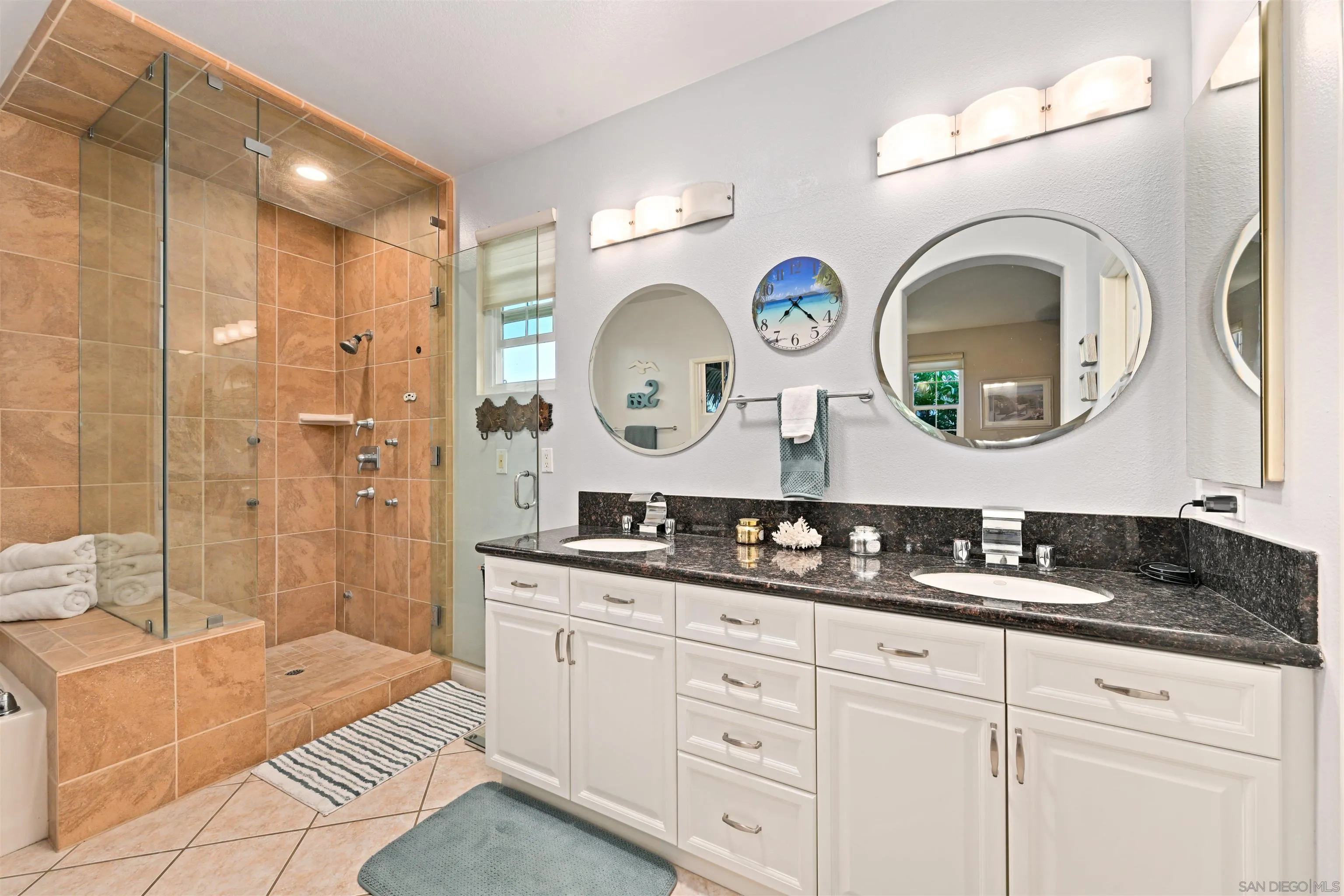 6415 Ruby Way Carlsbad, CA 92011 - Photo 19 of 42