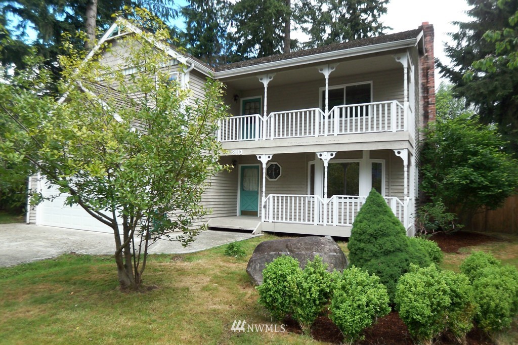 3113 166th Place Southeast Bothell, WA 98012 - Photo 2 of 13