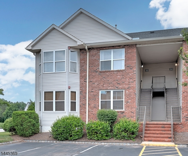 32 Rebecca Road East Hanover, NJ 07936 - Photo 1 of 35