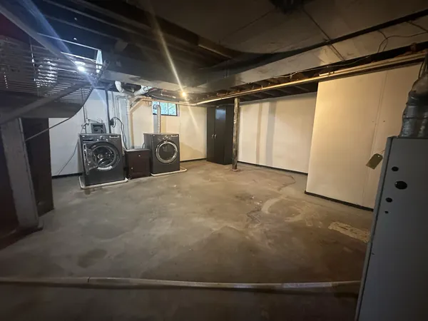 a view of a garage