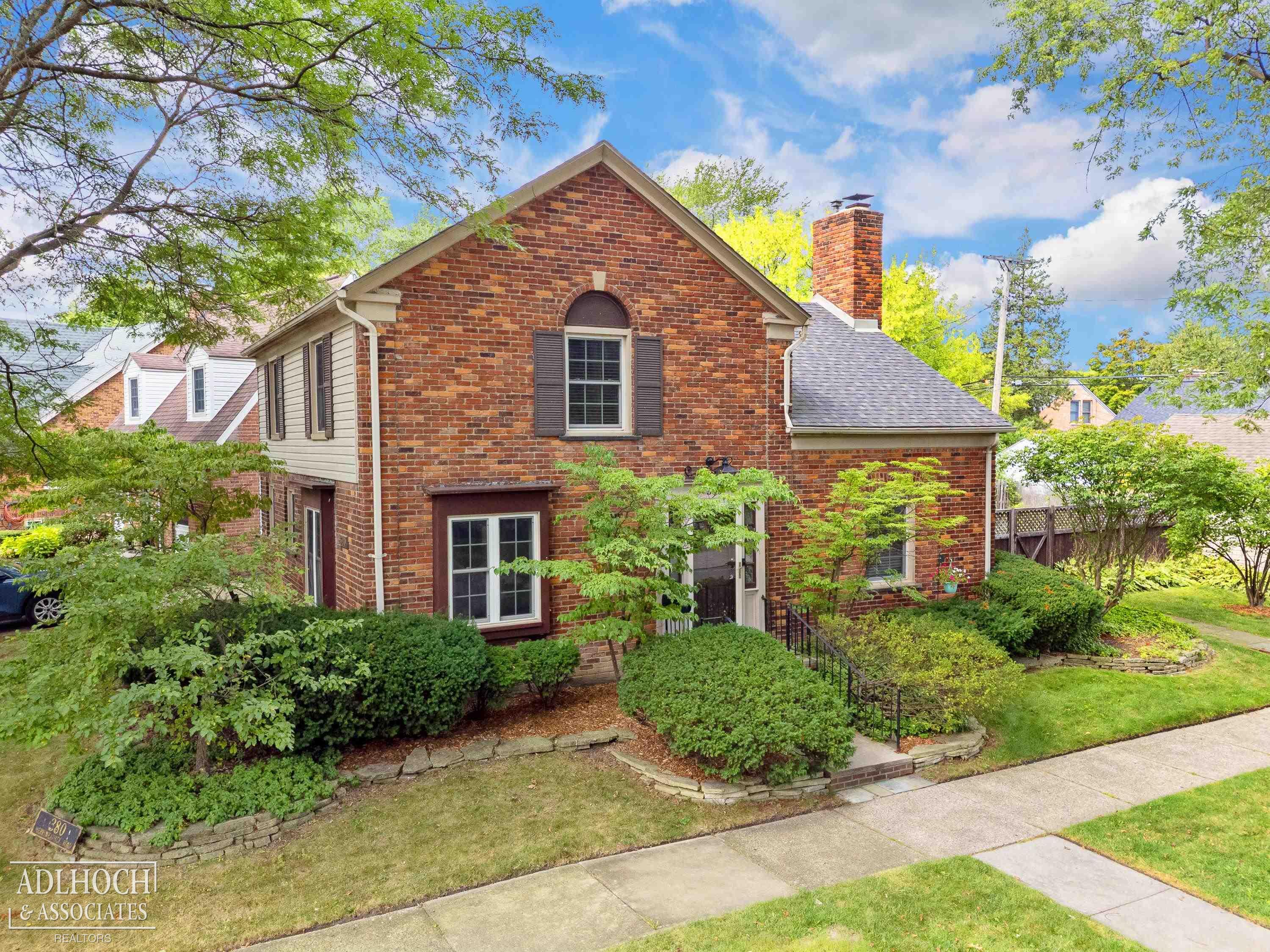 380 Merriweather Road Grosse Pointe Farms, MI 48236 - Photo 19 of 25