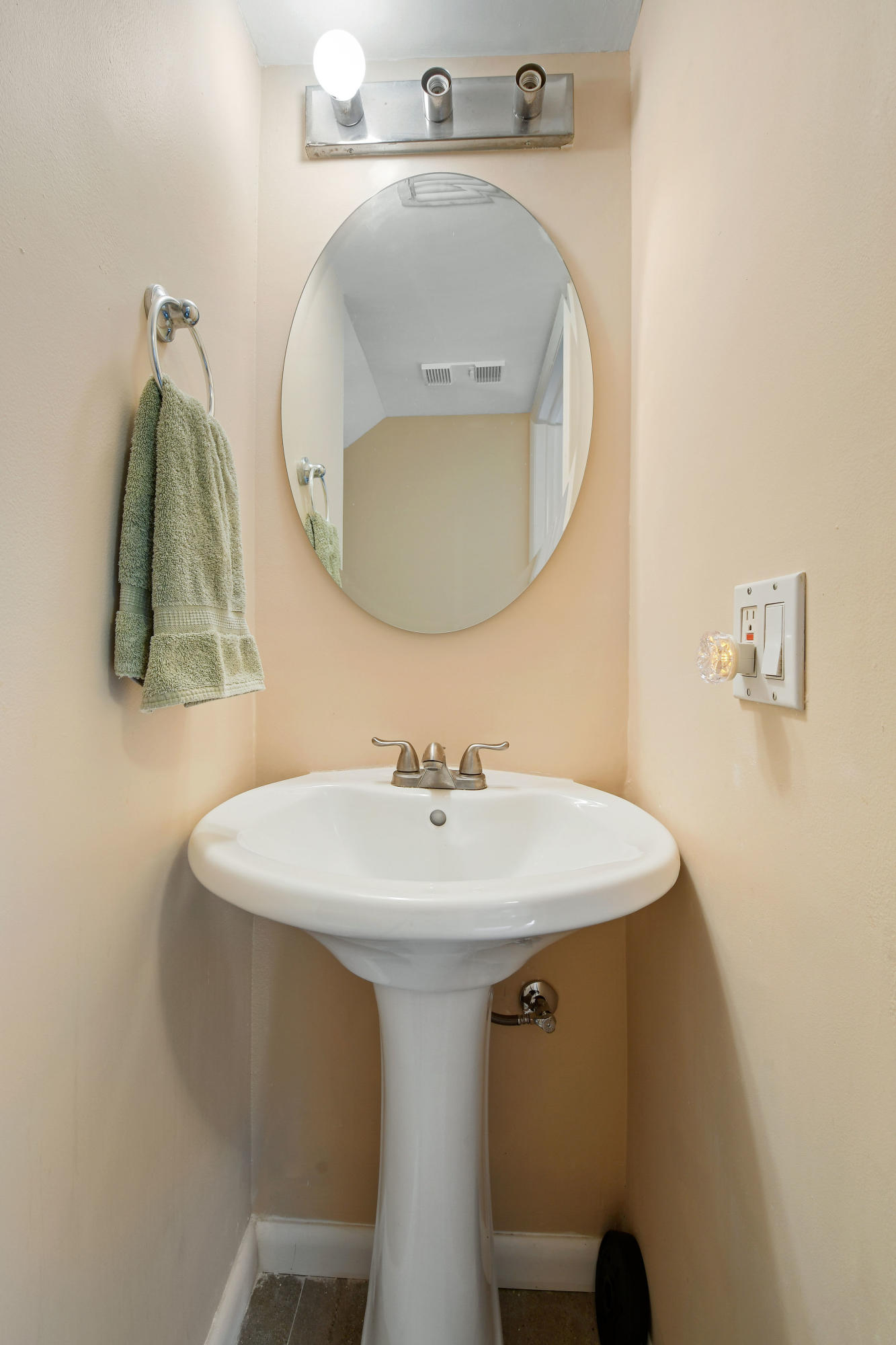 6174 Riverwalk Lane, Unit 1 Jupiter, FL 33458 - Photo 5 of 23 6174RiverwalkLane#1_06