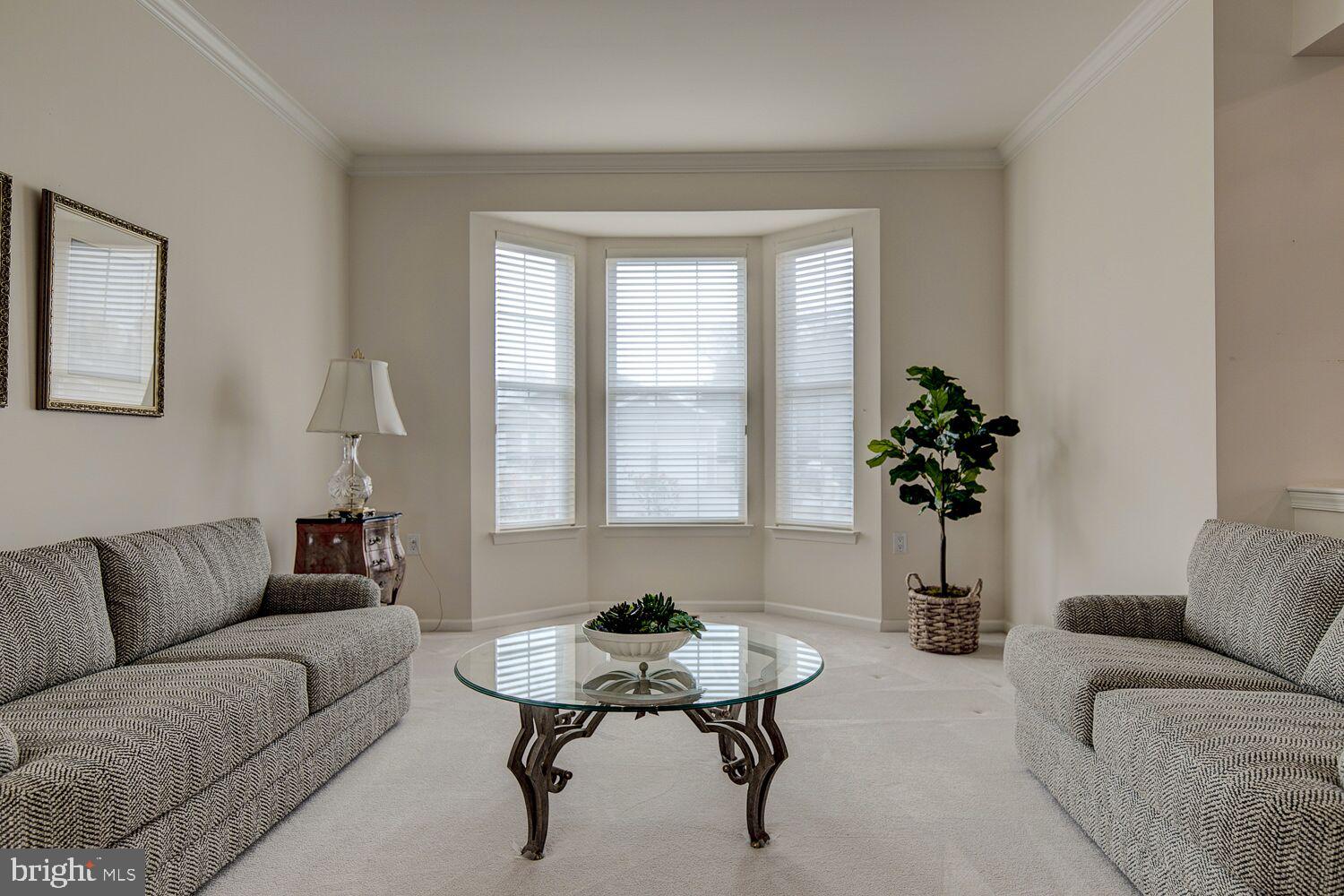 1447 Quaker Ridge West Chester, PA 19380 - Photo 4 of 25 Living Room