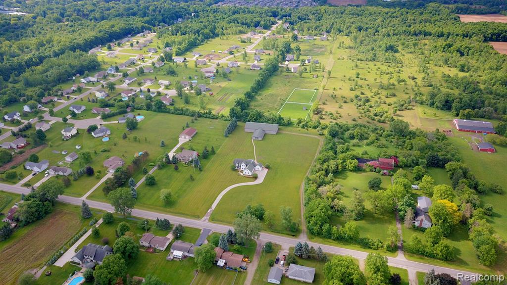1417 West Reid Road Flint, MI 48507 - Photo 38 of 39