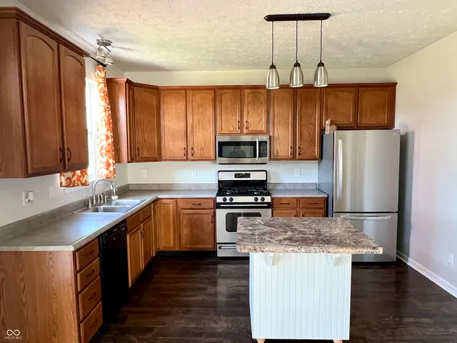 $349,900 | 4088 Del Mar Lane, Plainfield, IN 46168