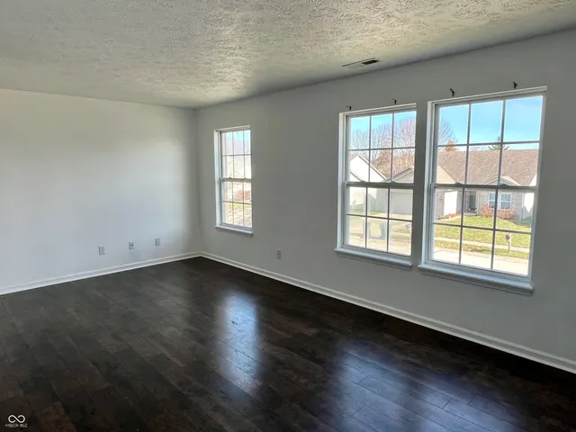 $349,900 | 4088 Del Mar Lane, Plainfield, IN 46168