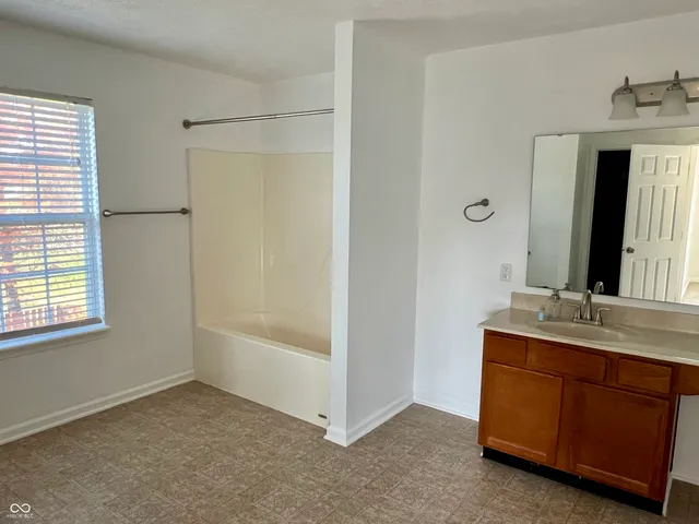 $349,900 | 4088 Del Mar Lane, Plainfield, IN 46168