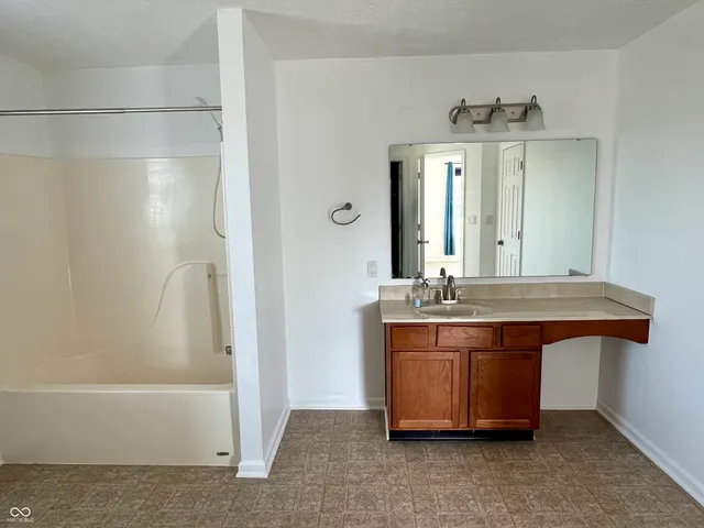 $349,900 | 4088 Del Mar Lane, Plainfield, IN 46168