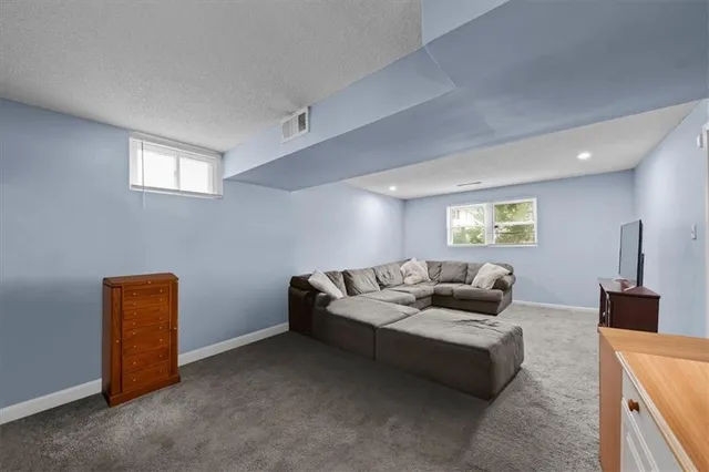 $244,500 | 11604 Manchester Avenue, Kansas City, MO 64134