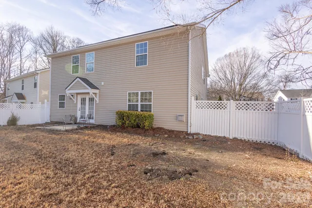 $434,000 | 10631 Atkins Ridge Drive, Charlotte, NC 28213