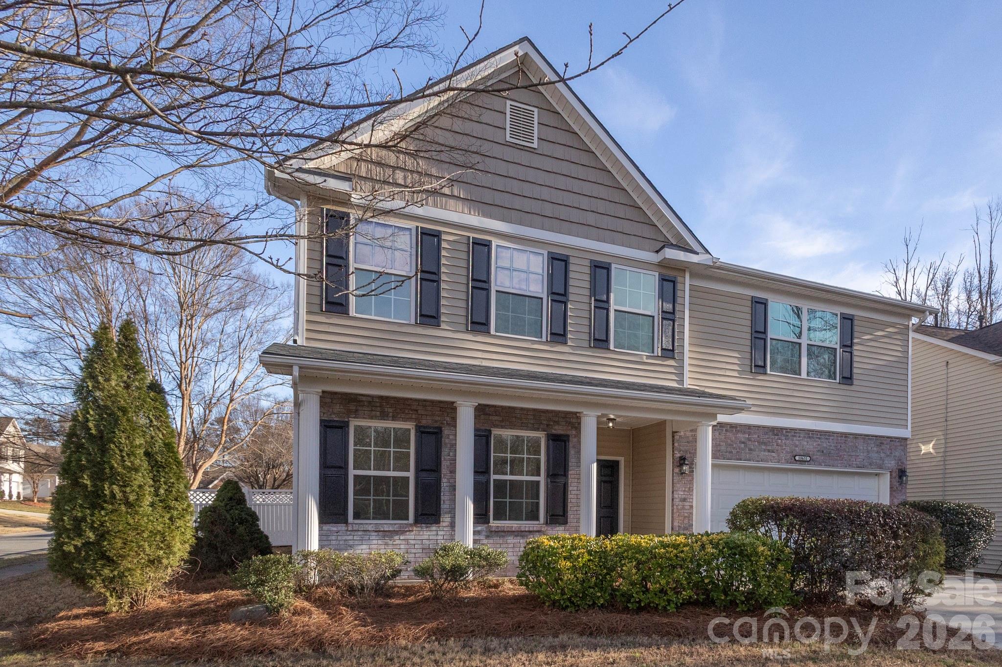 10631 Atkins Ridge Drive Charlotte, NC 28213 - Photo 37 of 38 front view of a house