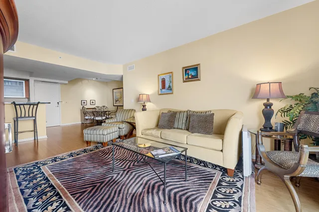 $3,400 | 1551 North Flagler Drive, Unit 903, West Palm Beach, FL 33401