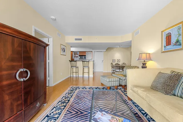 $3,400 | 1551 North Flagler Drive, Unit 903, West Palm Beach, FL 33401