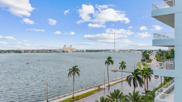 $3,400 | 1551 North Flagler Drive, Unit 903, West Palm Beach, FL 33401